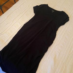 Fitted black maternity dress